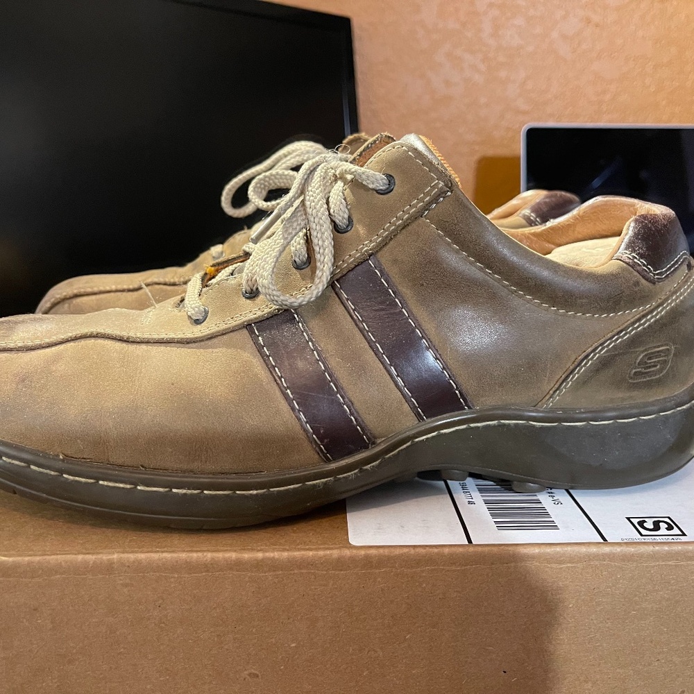 Skechers SN4400 Color Code DSCH Mens Casual Shoe US Size 10.5